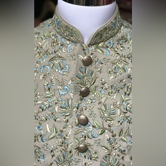 Elegant Sherwani from Nazranaa - Picture 2 of 4